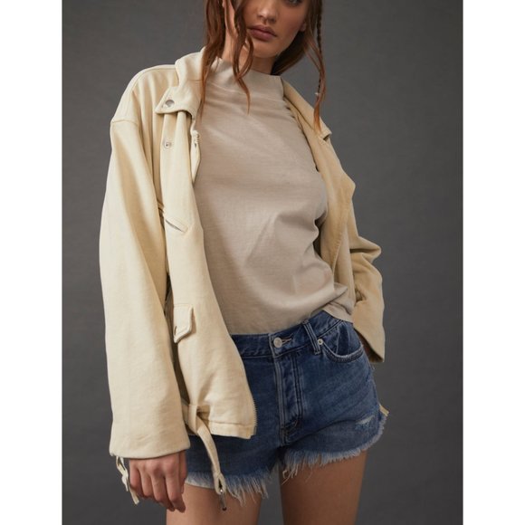 FREE PEOPLE Loving Good Vibrations Cutoffs / Mid Indigo - Picture 7 of 8